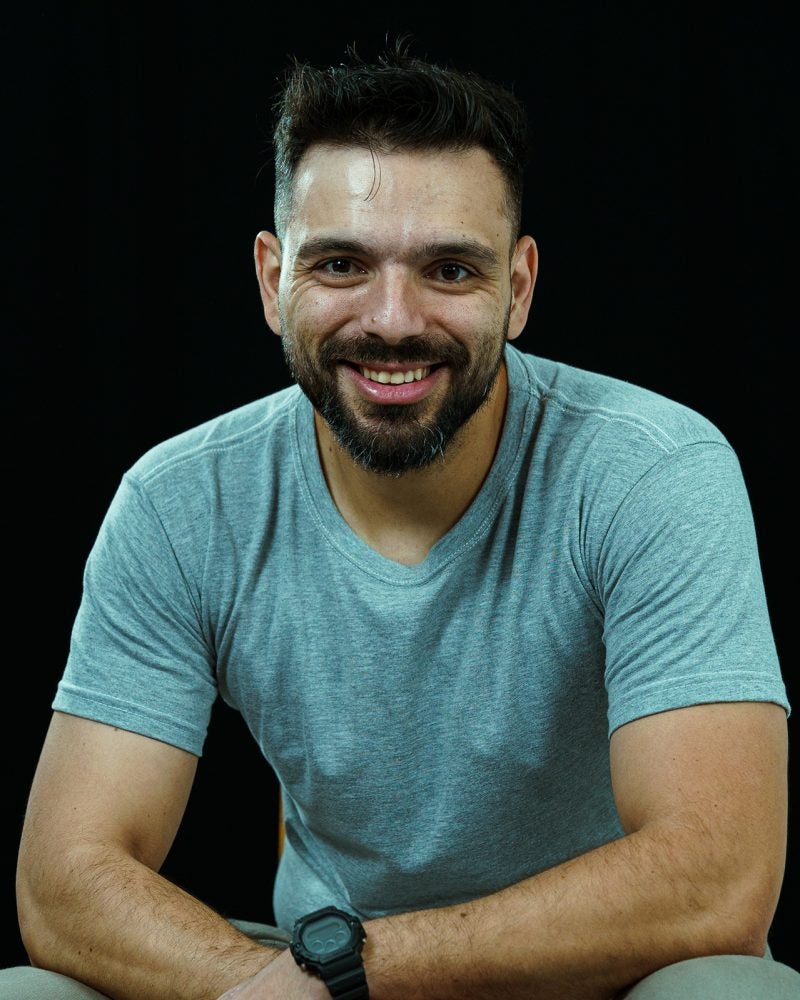 Carlos-2bee Carlos-2bee